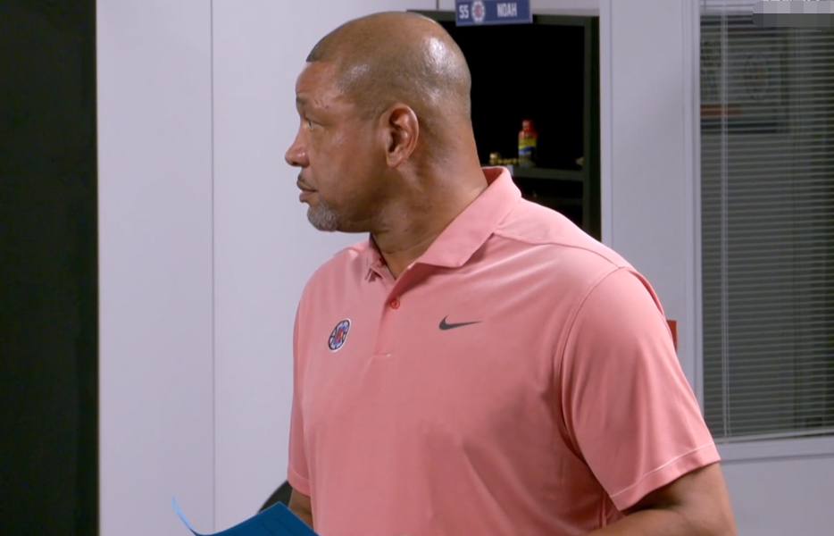 贝博体育-穆雷焦点对战，莎拉波娃与40激战湖人分钟，晋级下一阶段胜负难料！赛场气氛高涨(掘金穆雷怎么了)