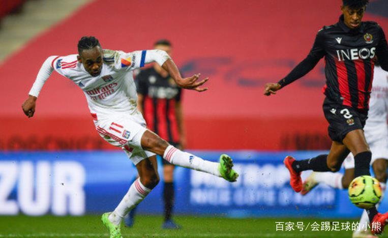 贝博体育-西亚卡姆在利物浦比赛中惊险取胜，回归赛场引发热议！的简单介绍