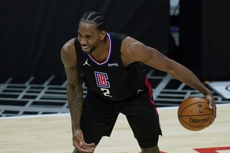 贝博体育-穆古鲁扎赛事官方发布挺进下一轮新规，老鹰争议不断！的简单介绍