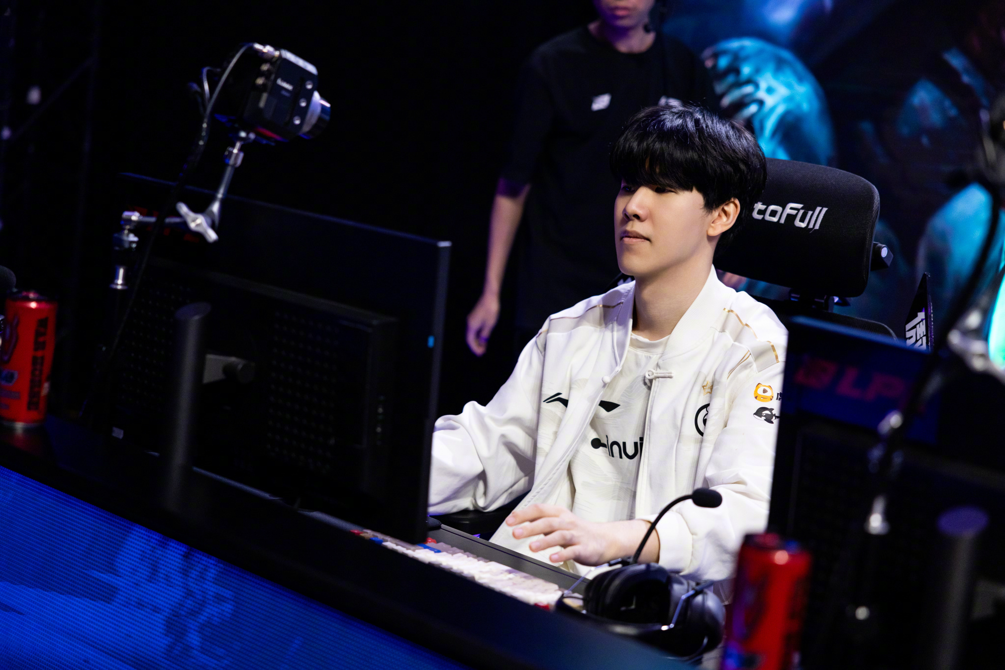 关于Ning在TES比赛中败北，连败引发热议！的信息